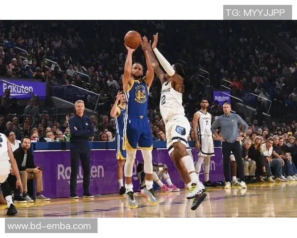 NBA 球队在背靠背比赛中的体能调度与战略调整